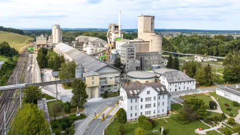 csm_holcim_retznei_cement_plant_photograph_r_sommerauer_8975a1c74a.jpg